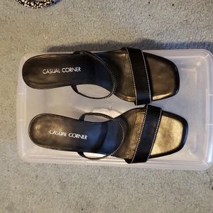 Casual Corner Black Sandals 👡 Size 6.5